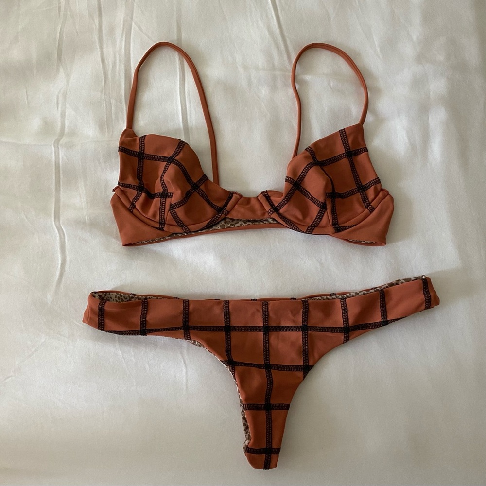 Acacia Manhattan Set